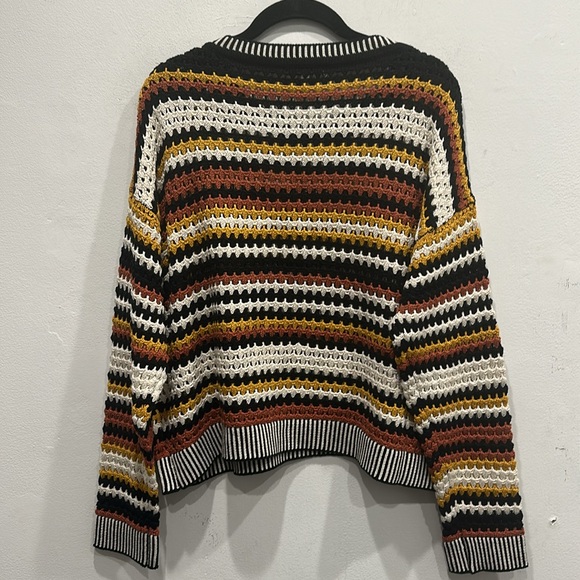 NWT Skies Are Blue Crochet Striped knit Sweater black white brown size large - Picture 4 of 6